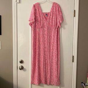 Pretty in pink floral dress, Old Navy, NWT, XXL. Perfect Fall, Spring & Summer!